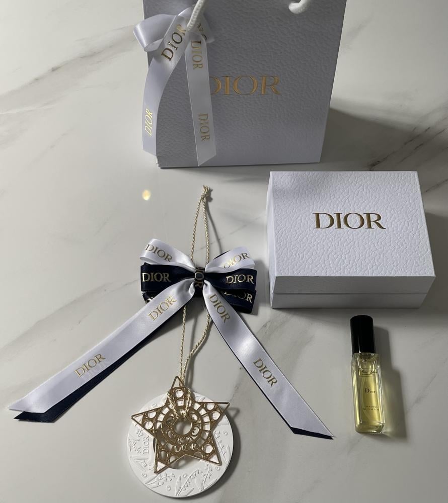 تعليقة ميس ديور مع العطر