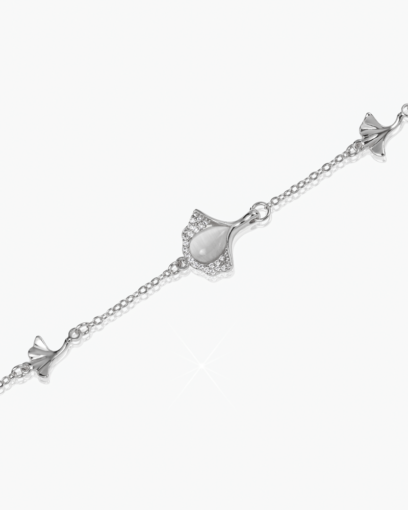 Delicate Shimmering Zircon Bracelet for Women (Silver Tone)