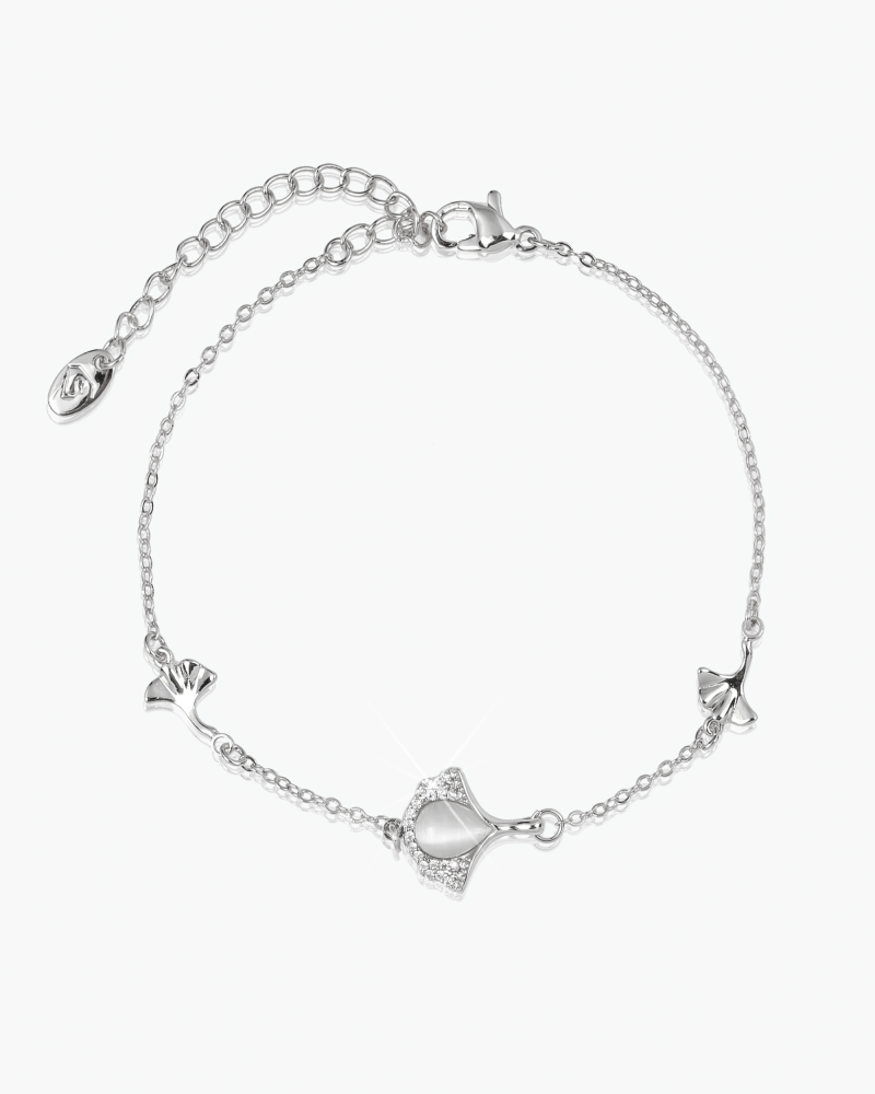 Delicate Shimmering Zircon Bracelet for Women (Silver Tone)
