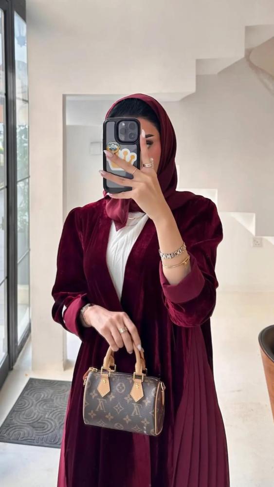 عباية_Rfyf شتوية بقماش  مخمل