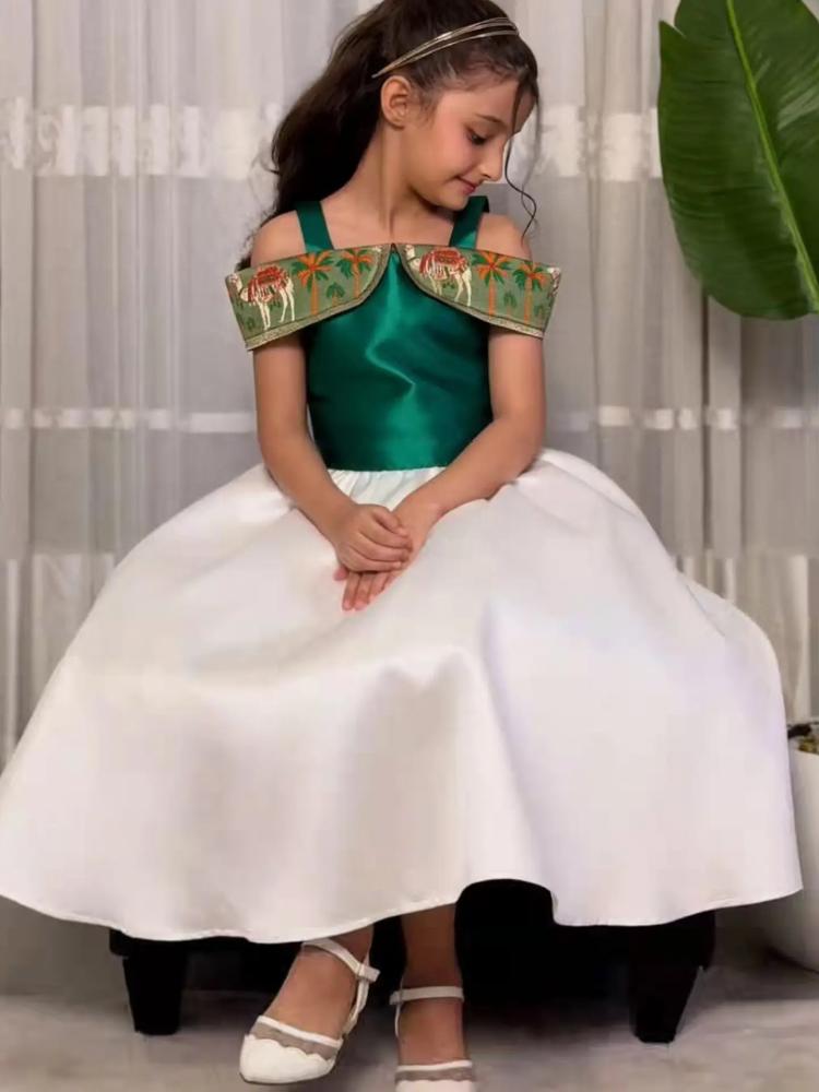 فستان اليوم الوطني