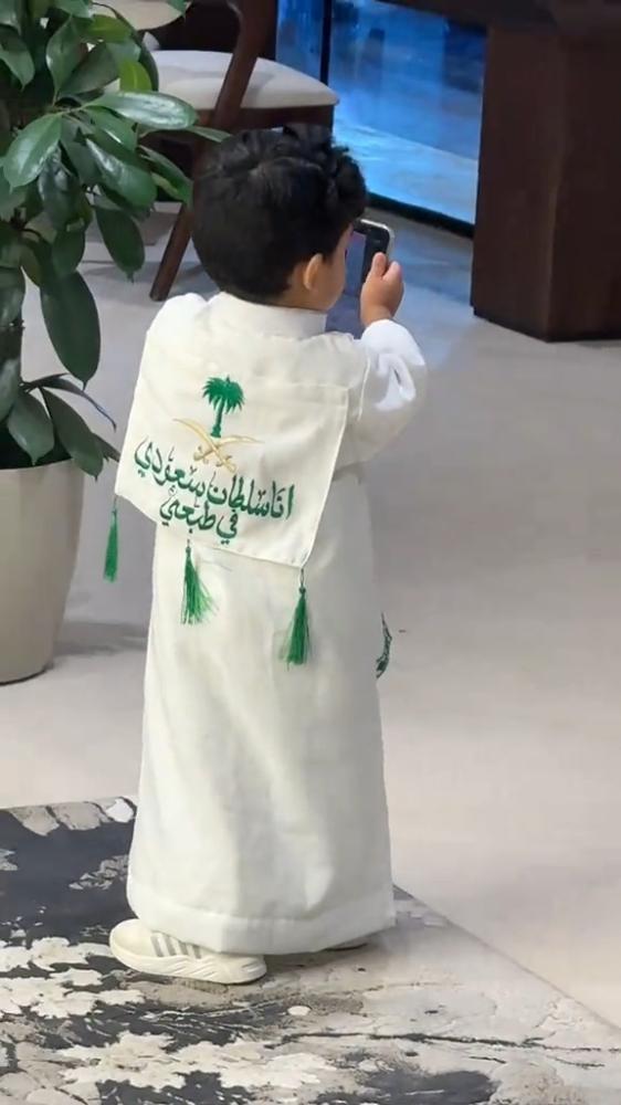 دقلة  اليوم الوطني مع الوشاح