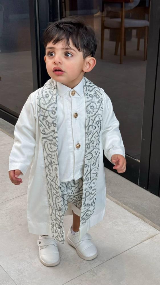 طقم اطفال للعيد