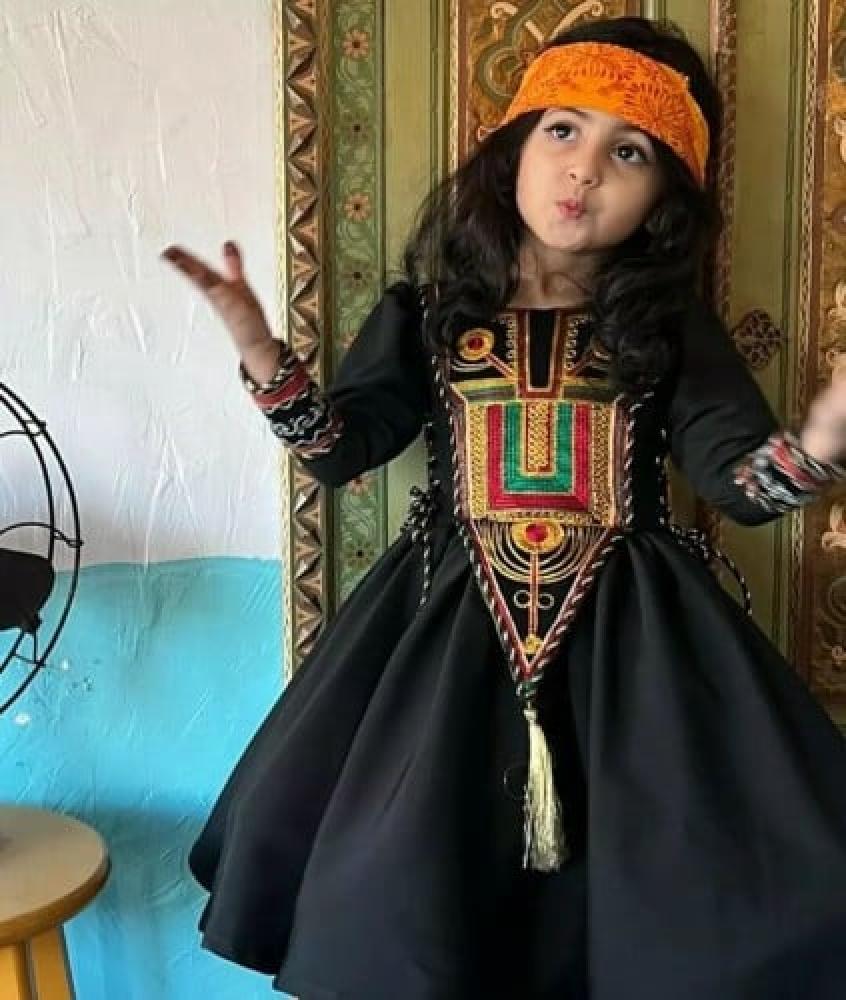 فستان  اتاسيس عسيري