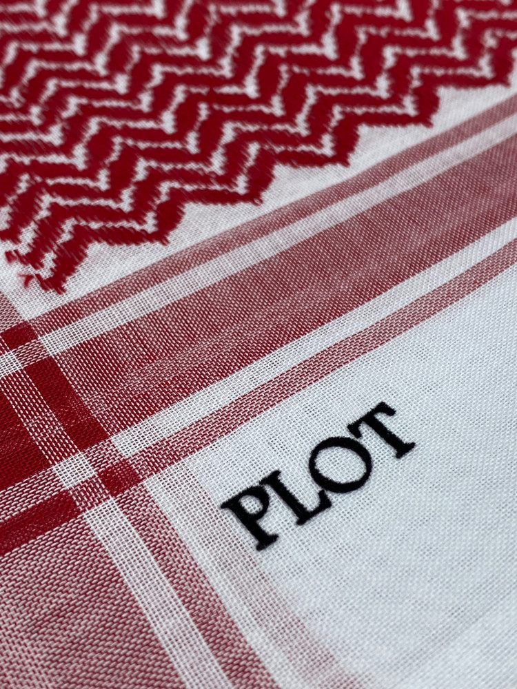 شماغ  PLOT   دم الغزال