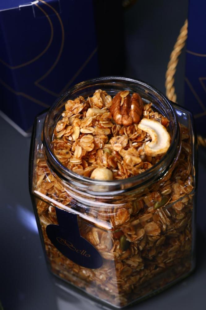 Granola with cashew - box
