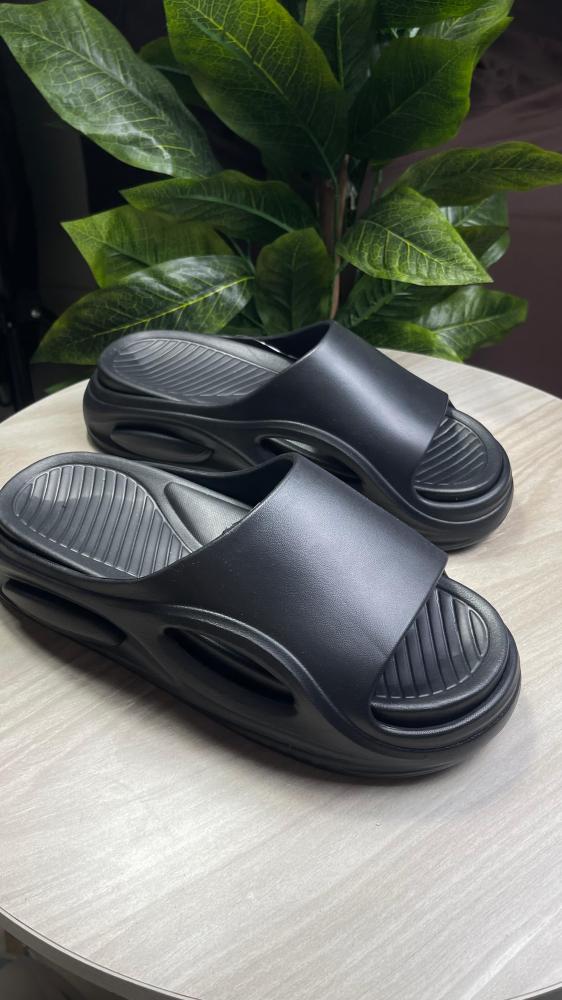 Men's comfortable slipper