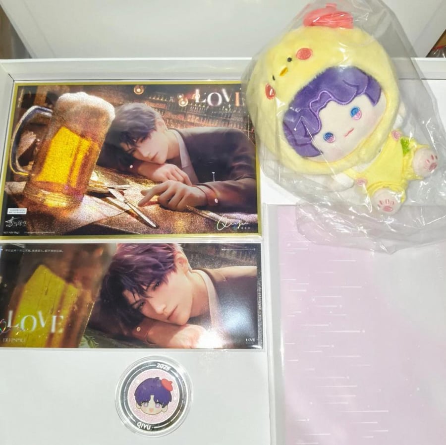مجموعة أصلية | love and deep space VIP merch chinese version