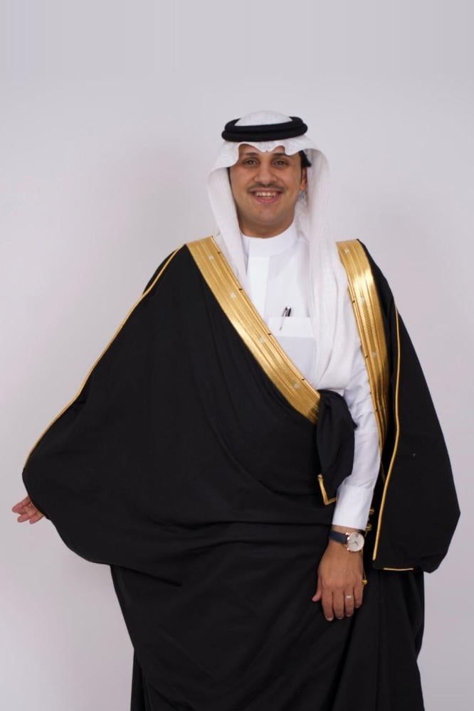 باقة بشوت الديوان الربيعي - أسود غامق