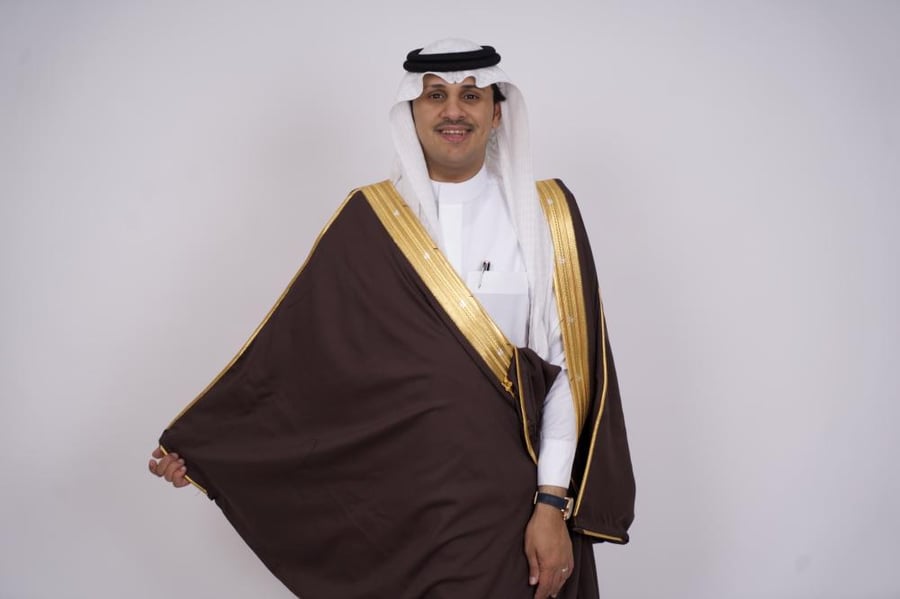 باقة بشوت الديوان الربيعي - بني شوكولاتة غامق