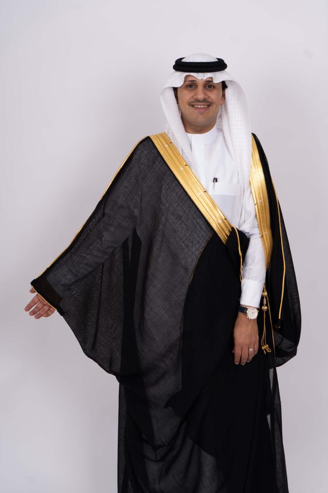 بشت الراسم اسود