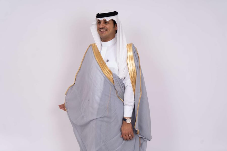 بشت الارسم رصاصي فاتح