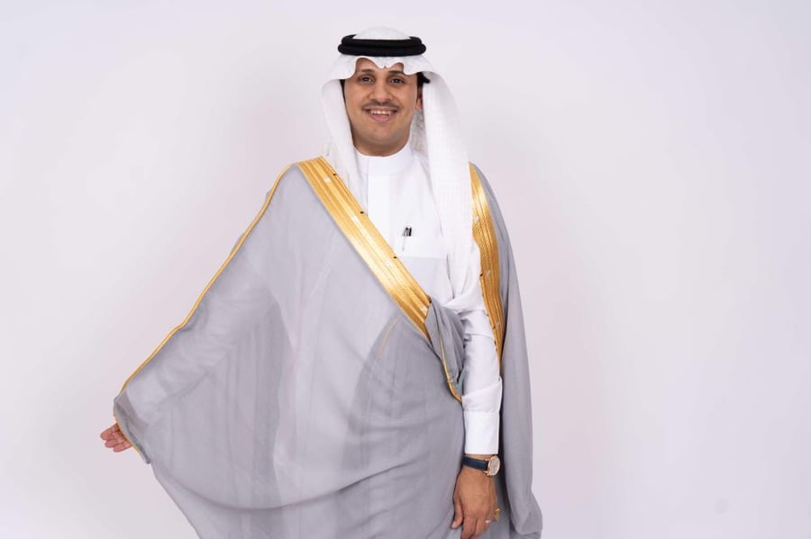 بشت الارسم رصاصي فاتح