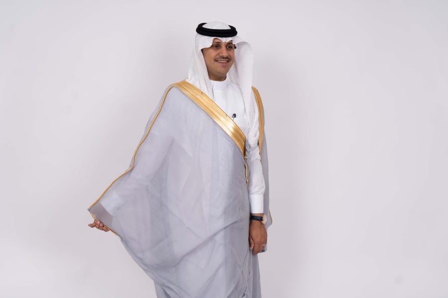 بشت الارسم رصاصي فاتح