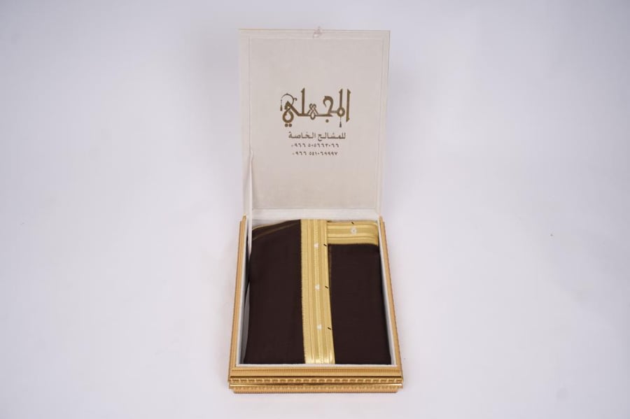 بشت بني غامق غاط ملكي - نقشة ذهبية عريضة