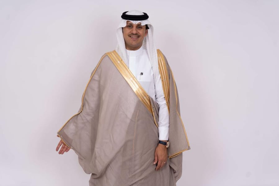 بشت الارسم كموني فاتح