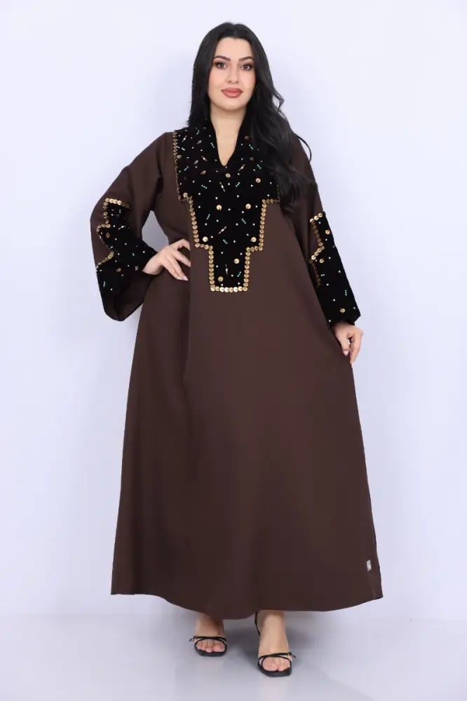 جلابية استقبال كريب ومخمل بني ملكي بتطريز ذهبي فاخر