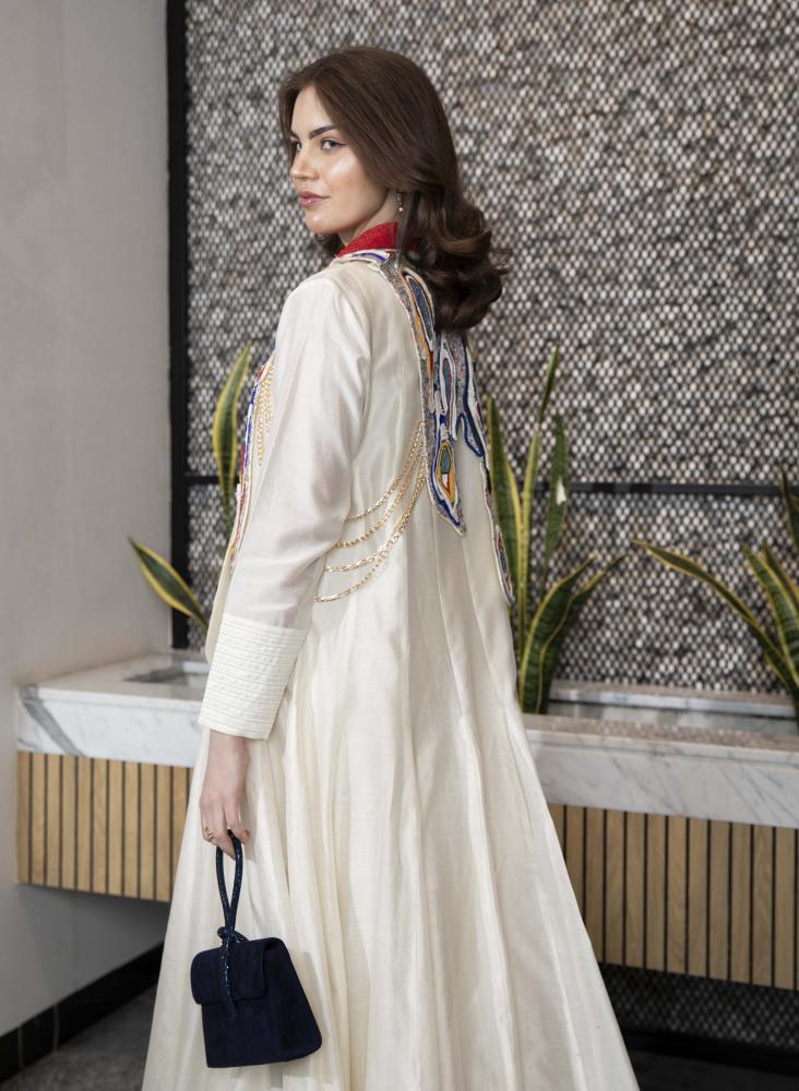 Dress with embroidered collars