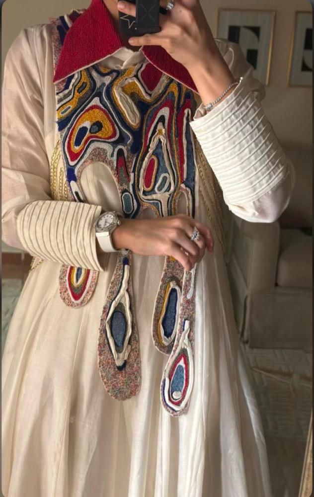 Dress with embroidered collars