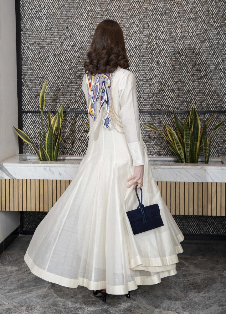 Dress with embroidered collars