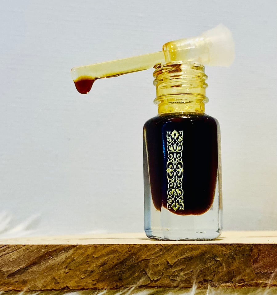 دهن كمبودي معتق (تحفة)