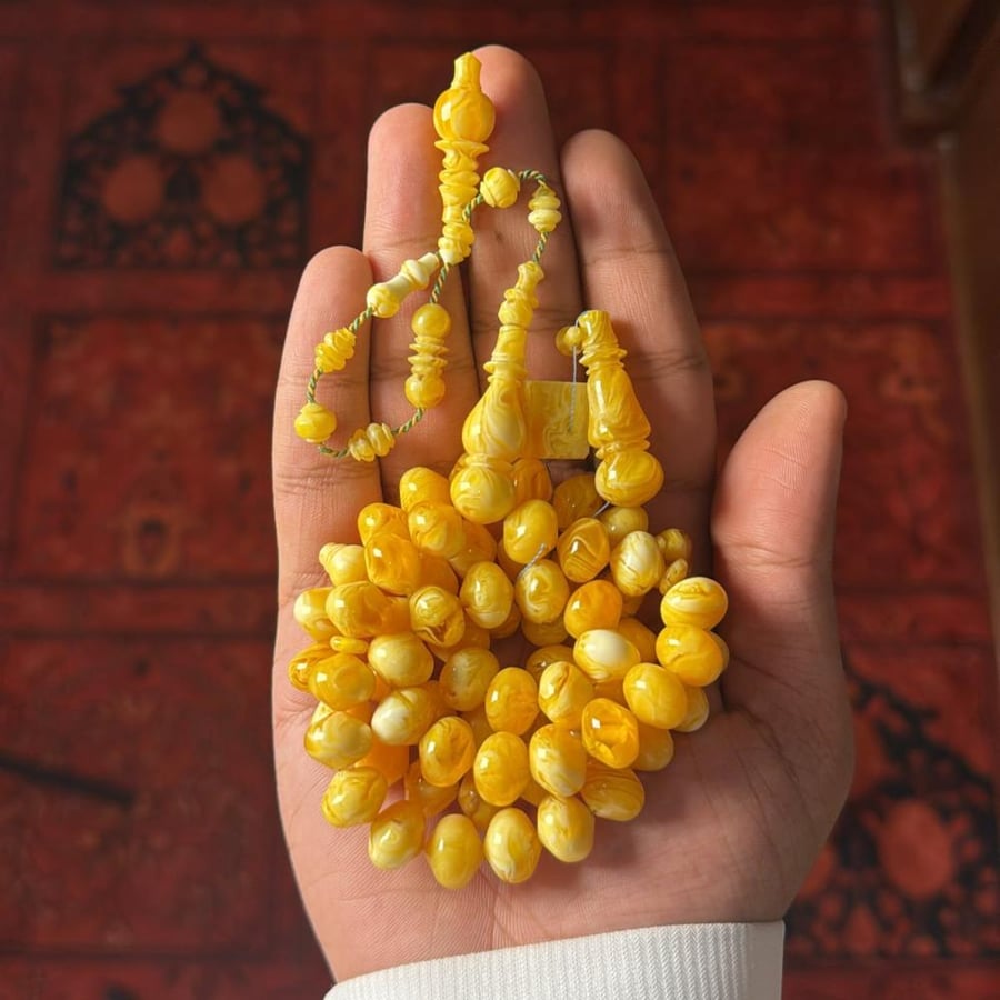 بكلايت ذروي ( شبيه المستكه )
