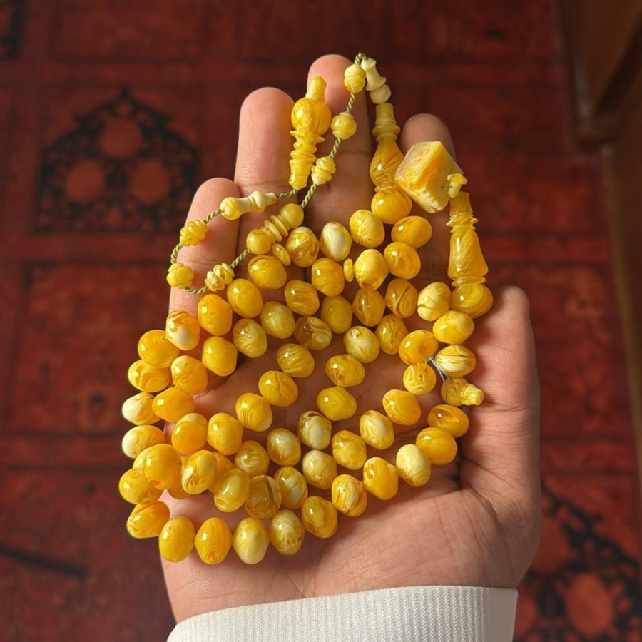 بكلايت ذروي ( شبيه المستكه )