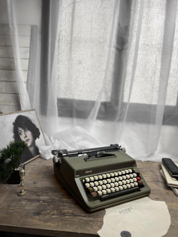 atomy Typewriter