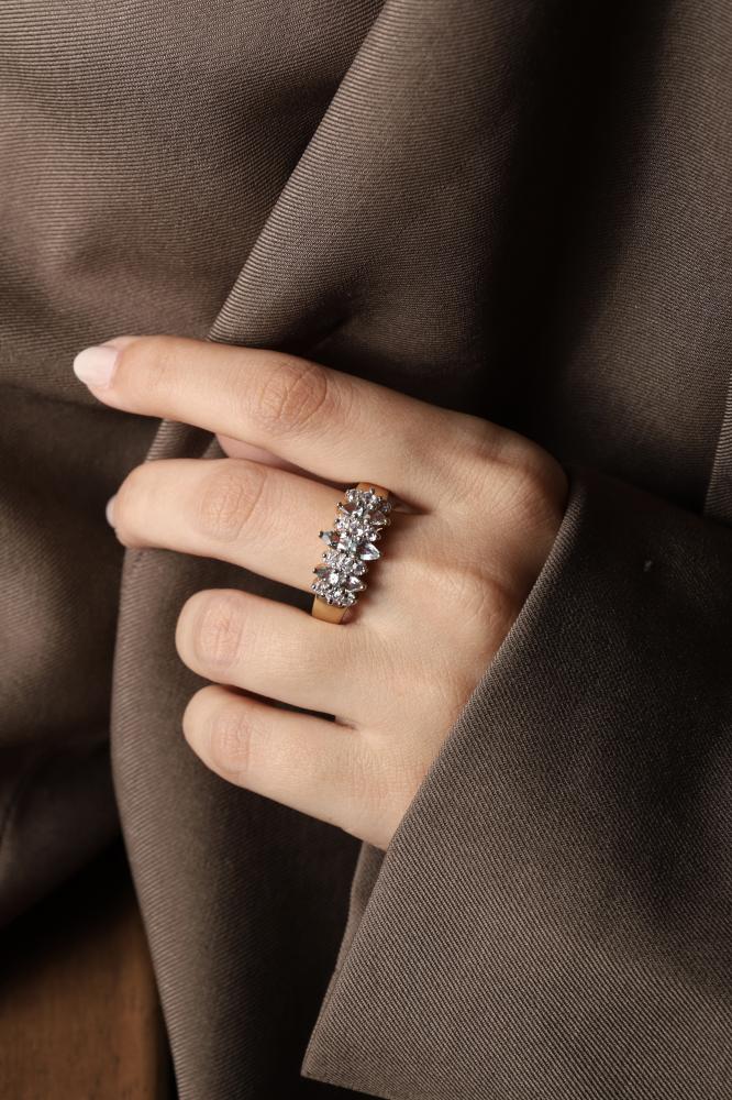 خاتم من dior