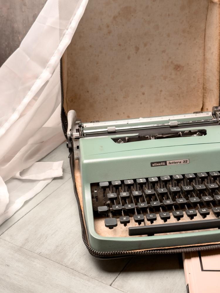 Olivitti Lettera 32