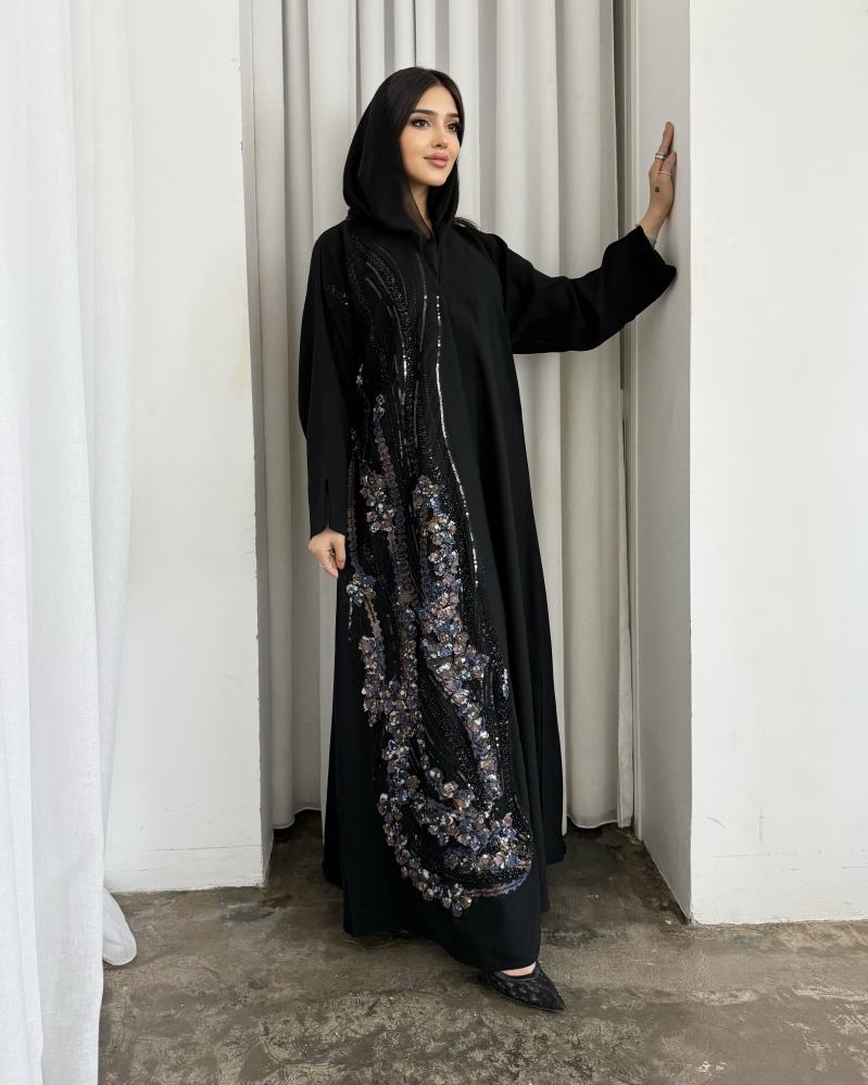 Z392 / قماش كريب لمياء مع كلفه شك ملونه عالجنب