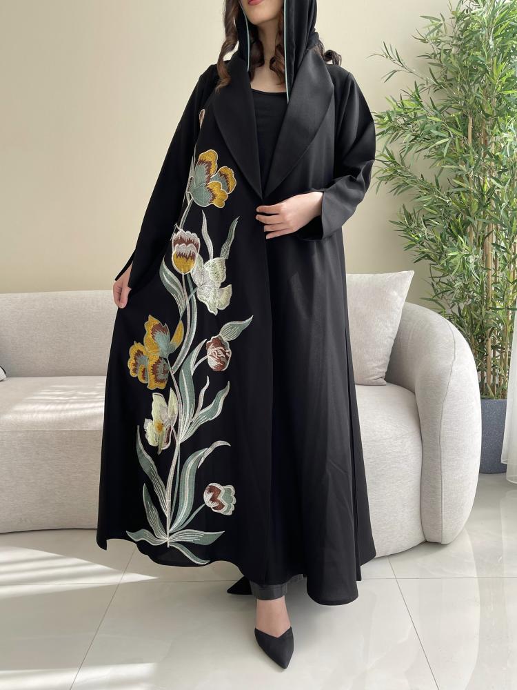 Z259 / قماش كريب مينيمات مع تطريز كمبيوتر ملون عالجنب