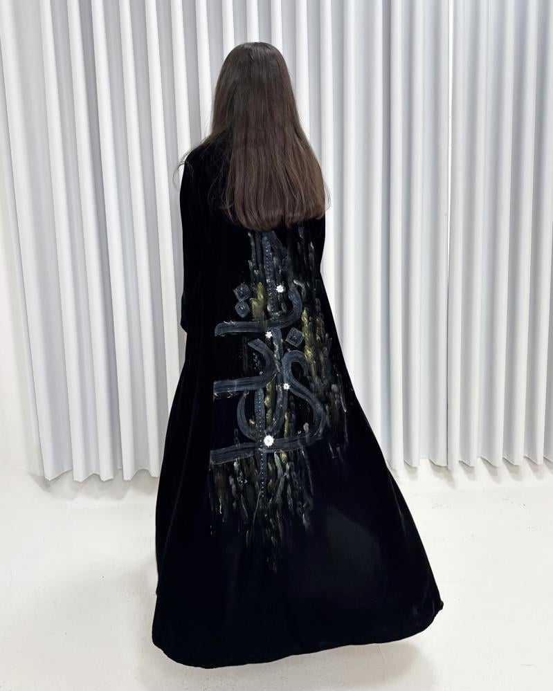 Z349 / black velvet fabric and hand drawing on the back only