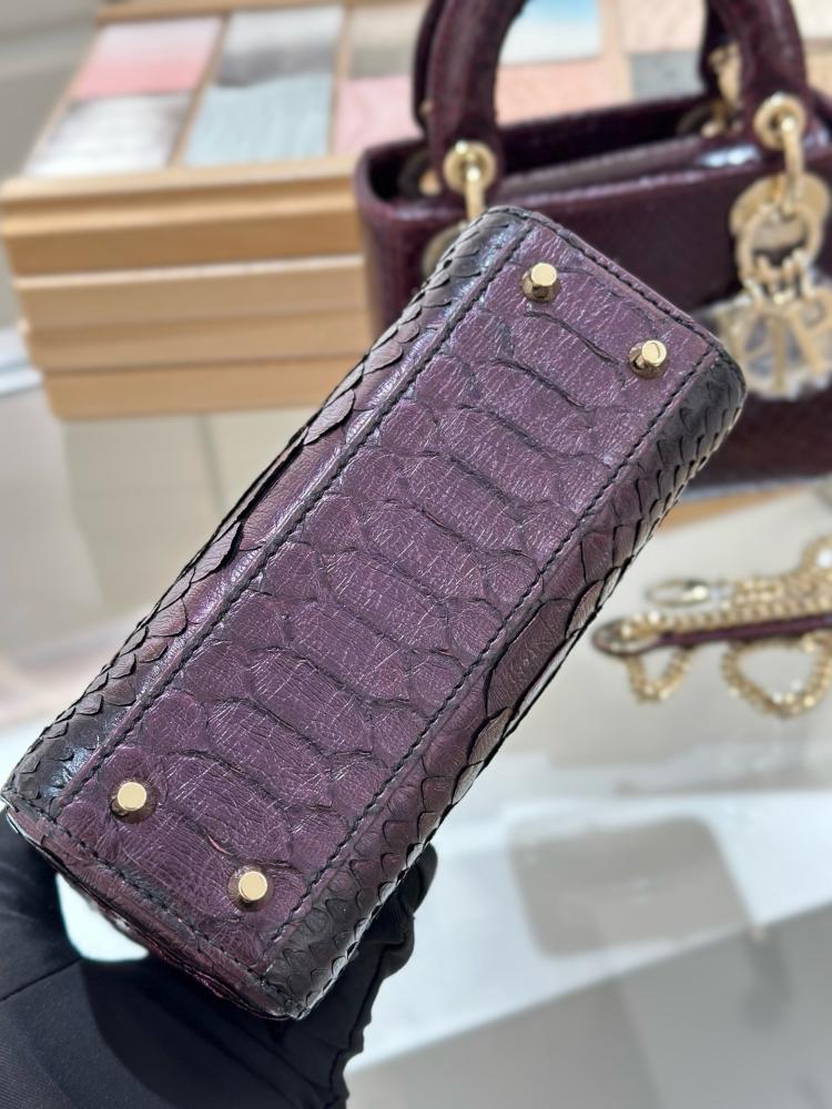 شنطة ديور بايثن 17cm