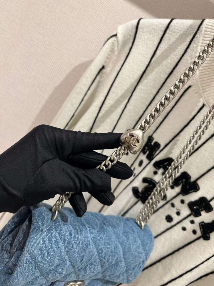 شانيل جينز 18cm
