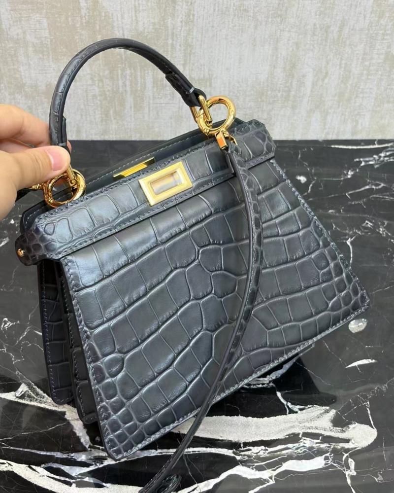 شنطة فندي بيكابو 20cm