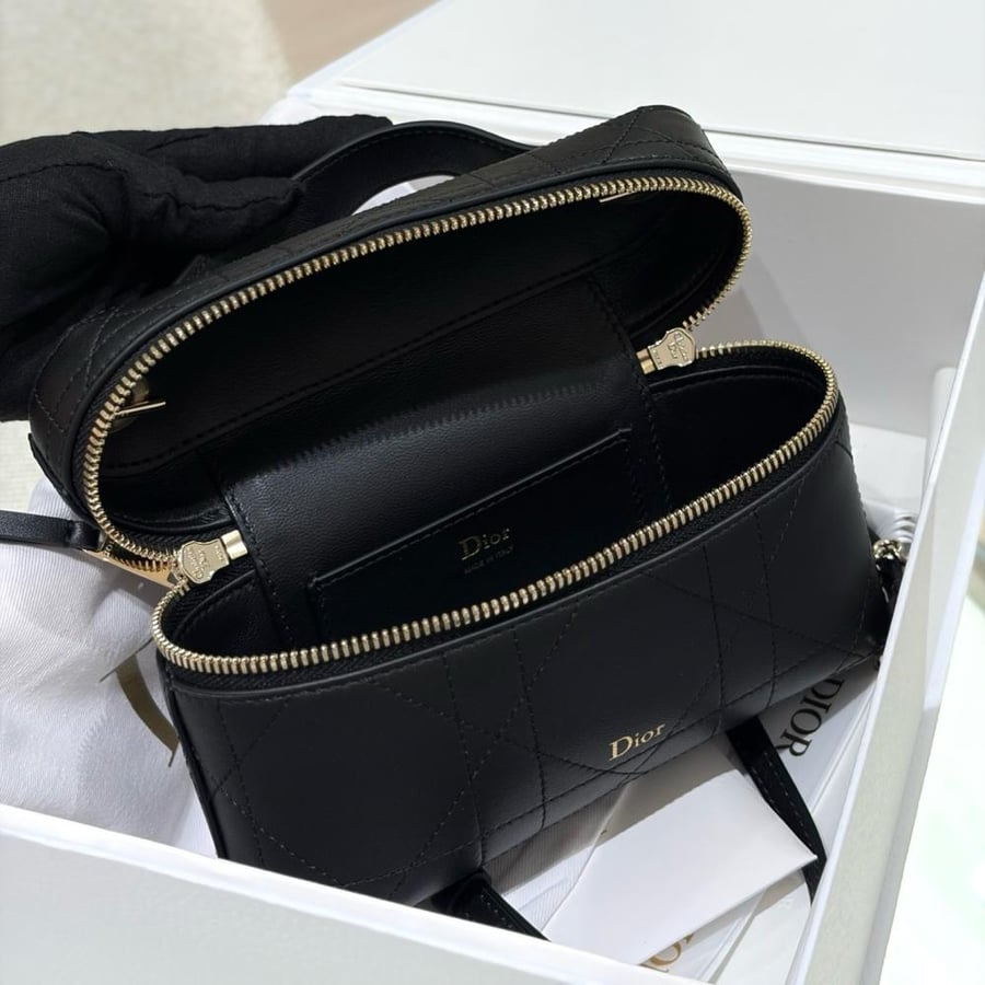 شنطة ديور فانيتي اسود 19cm