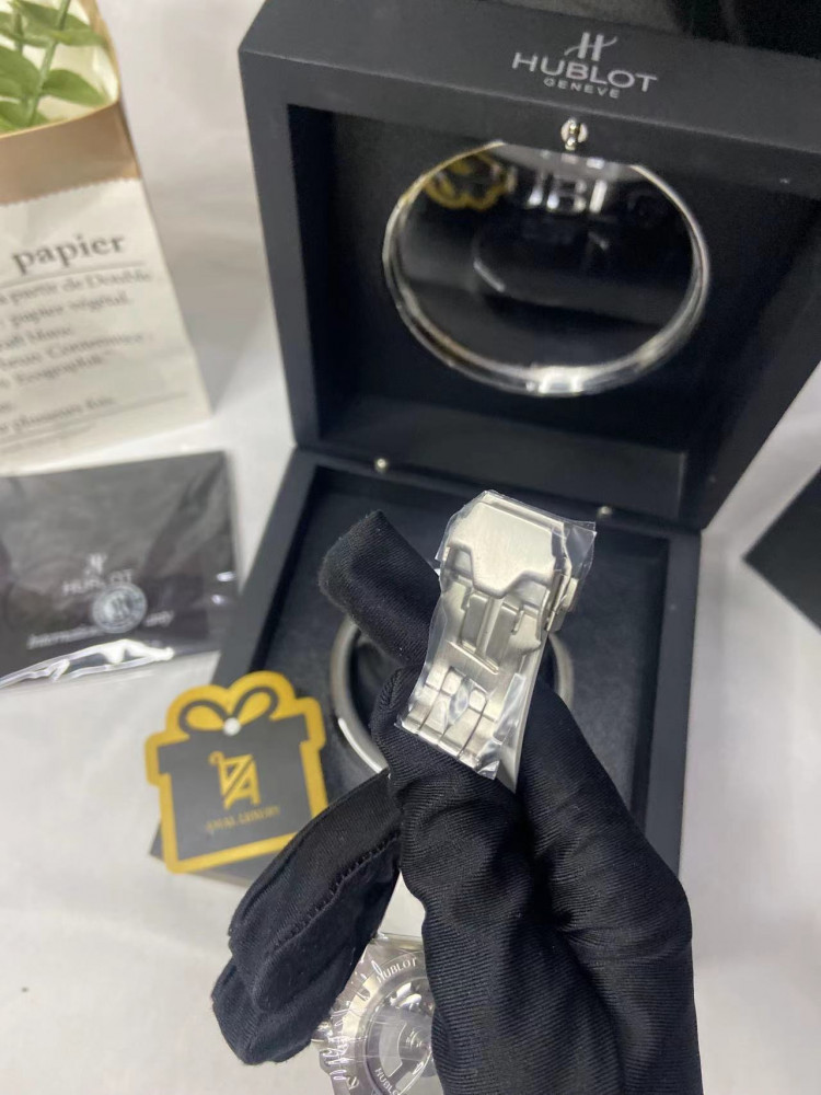ساعة هوبلو مقاس 39mm