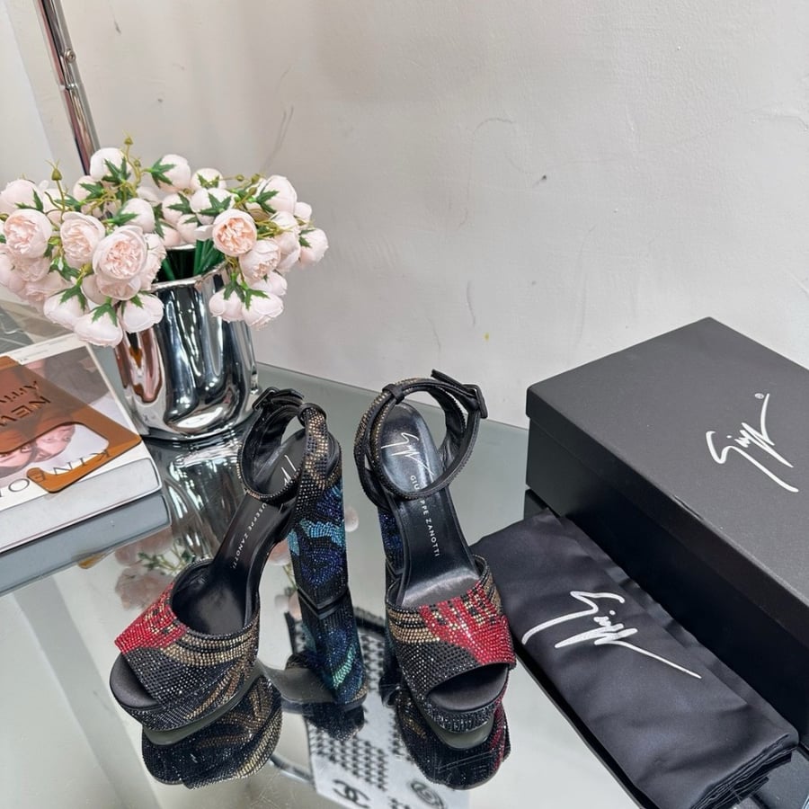 【Giuseppe Zanotti