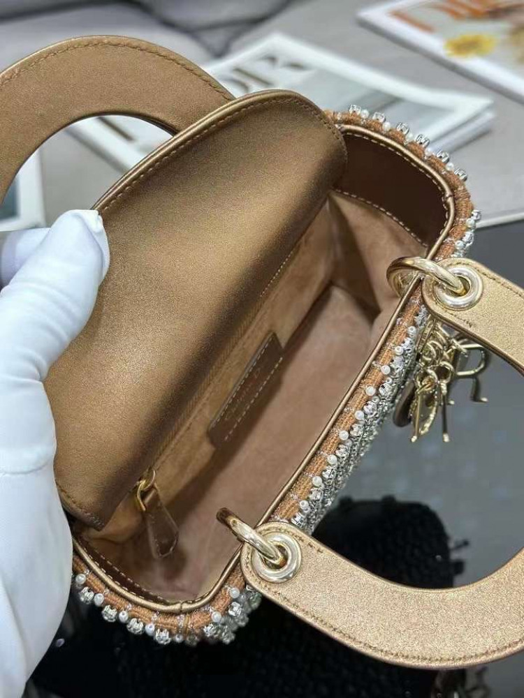 ديور ميني 17cm