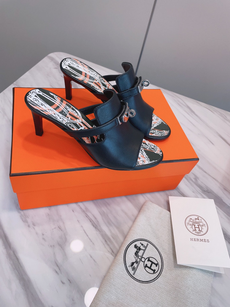 هيرميز 3 الوان مقاس 36-39 كعب7.5cm