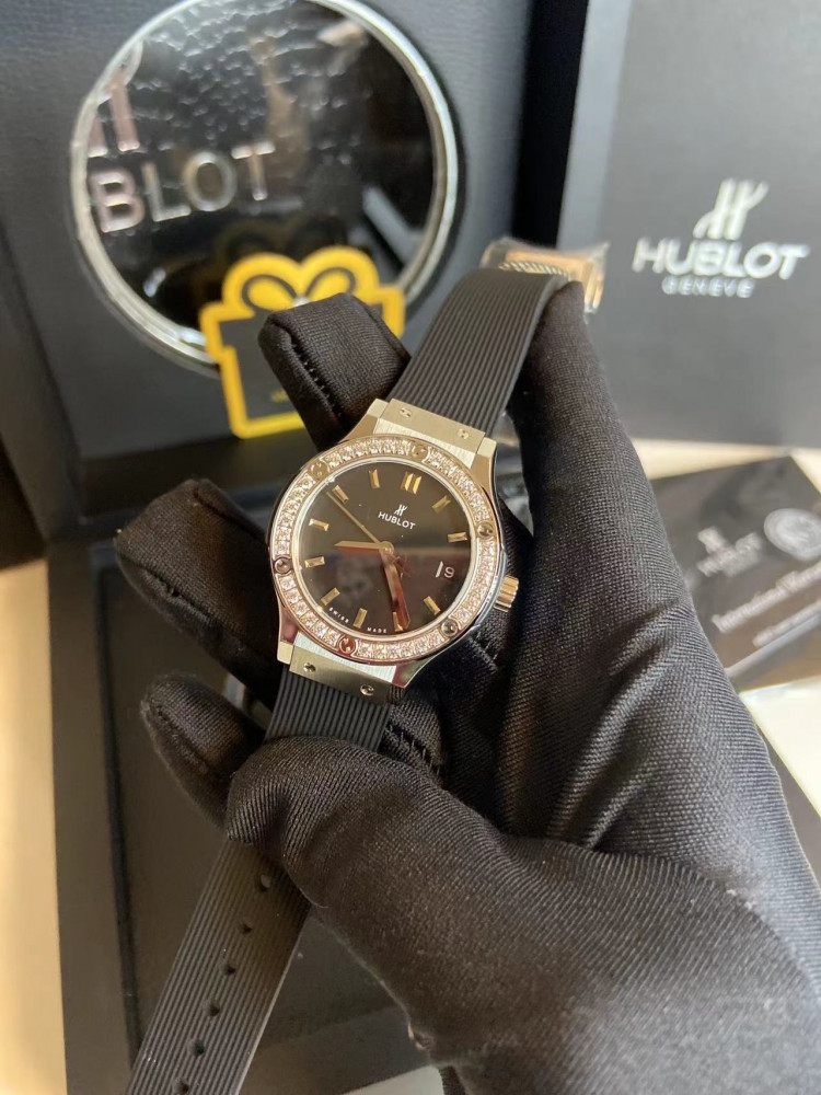 ساعة هوبلو مقاس 33mm