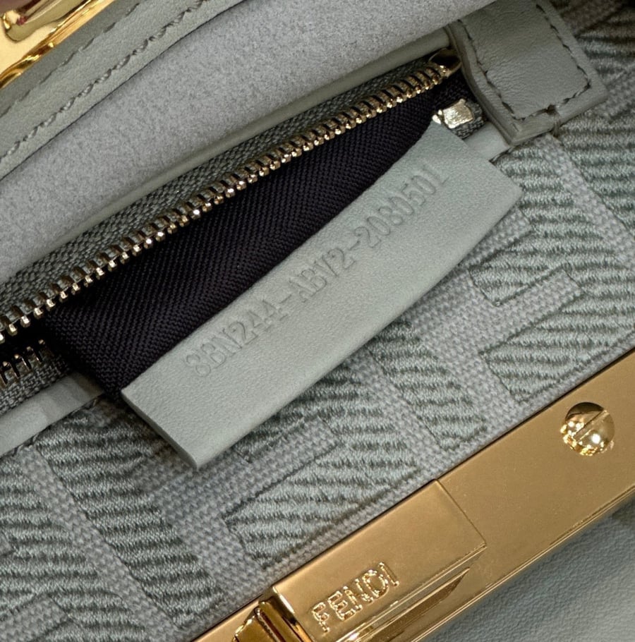 فندي بيكابو مقاس 23cm