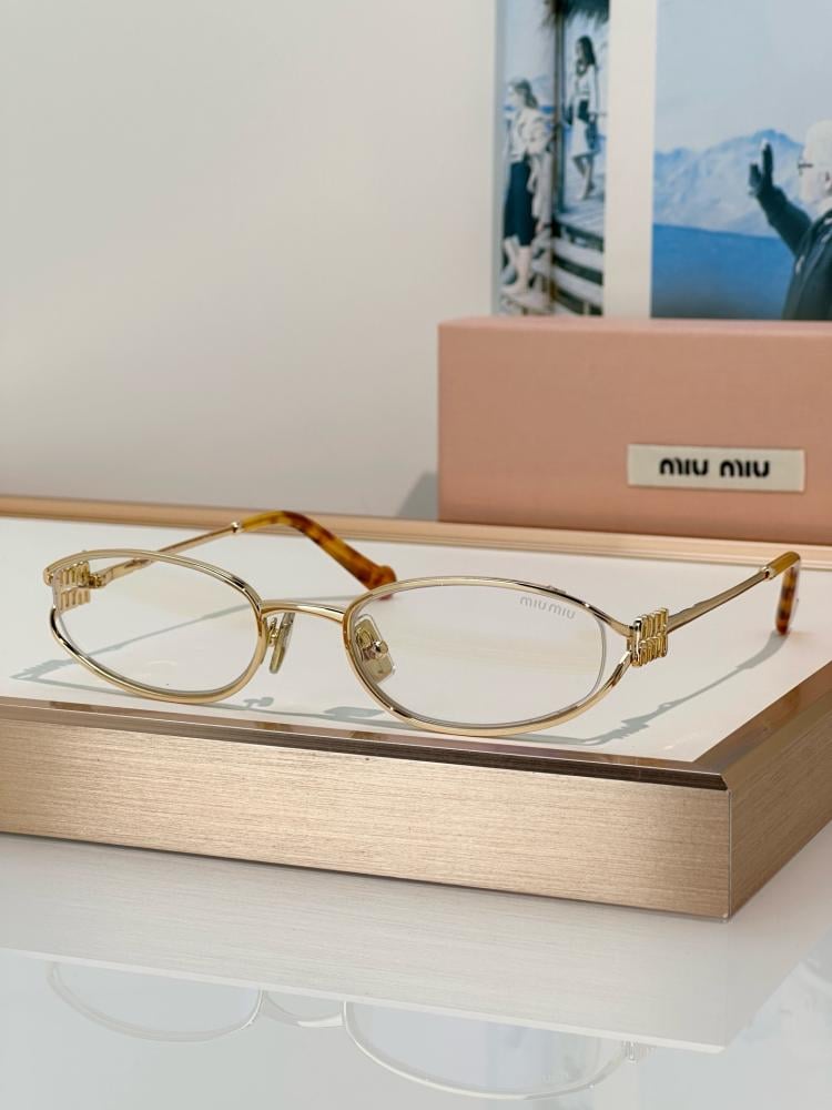 نظارة ميو ميو 2026