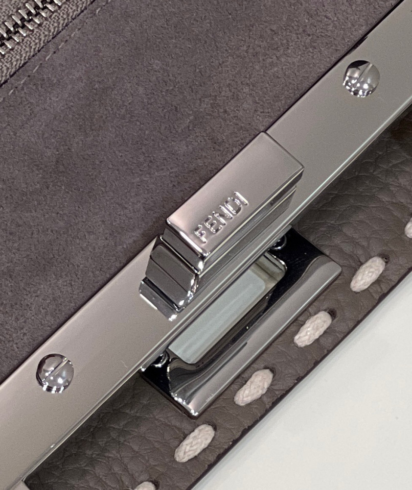 فندي مقاس 23cm