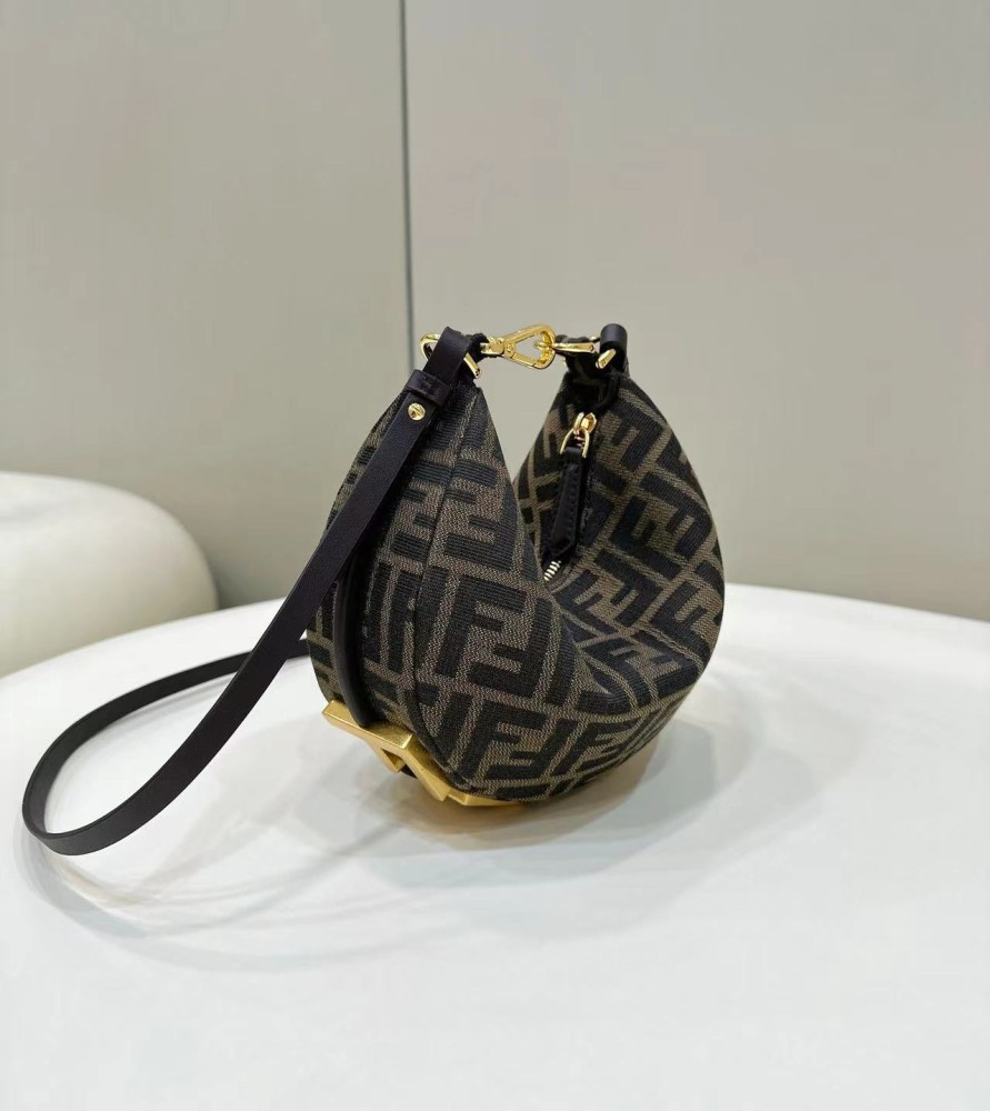 فندي مقاس 20cm