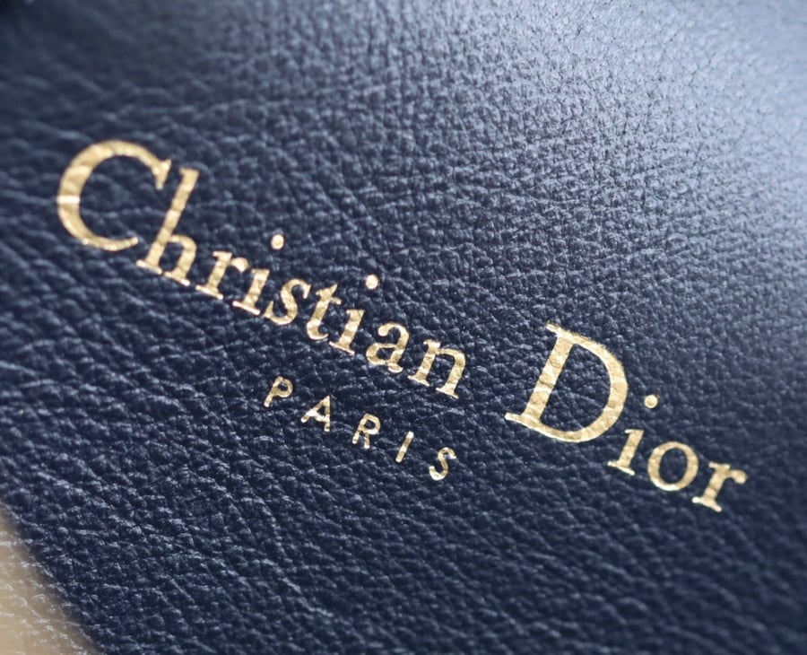 ديور CD مقاس 16cm