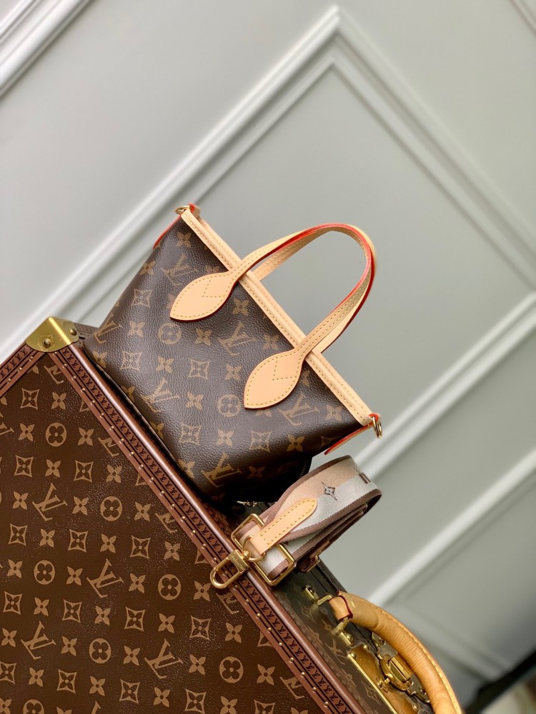 لوي فيتون مقاس 24cm