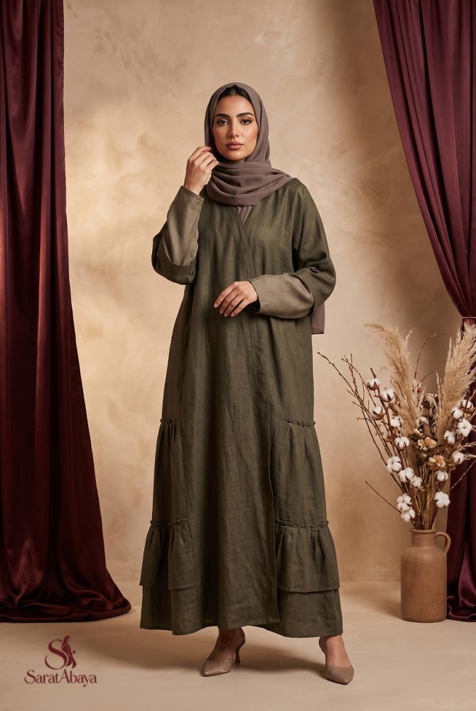 عباية قصات كلوش