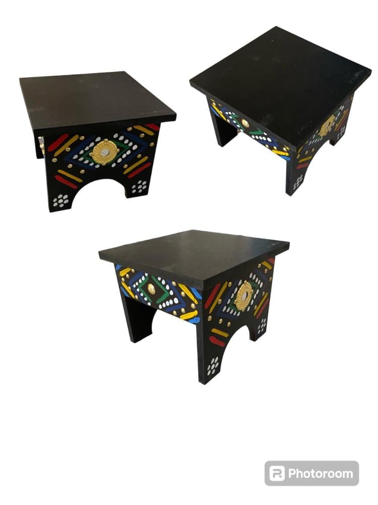طاولات تراثية 25x25 ديكور